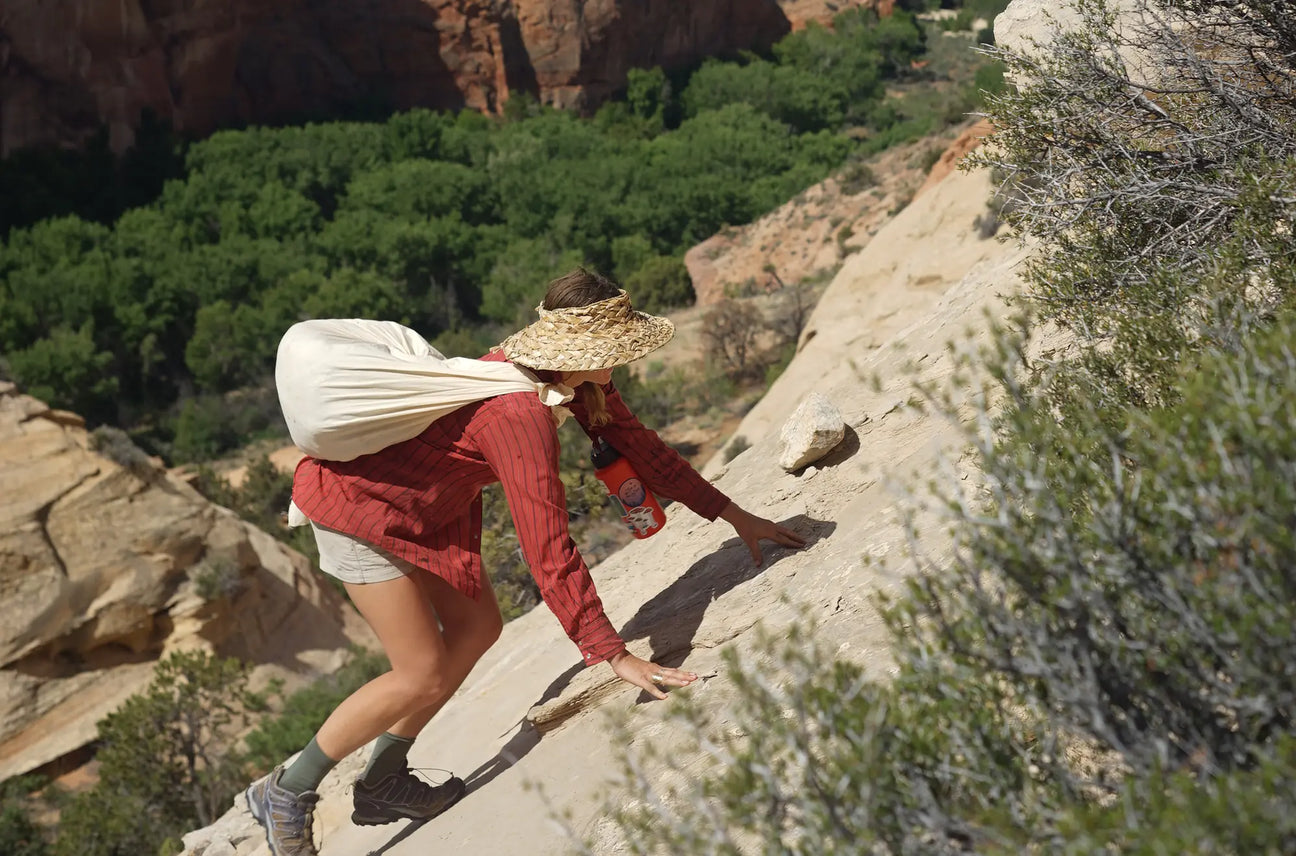 J-2623w - 14 Day Women's Field Expedition