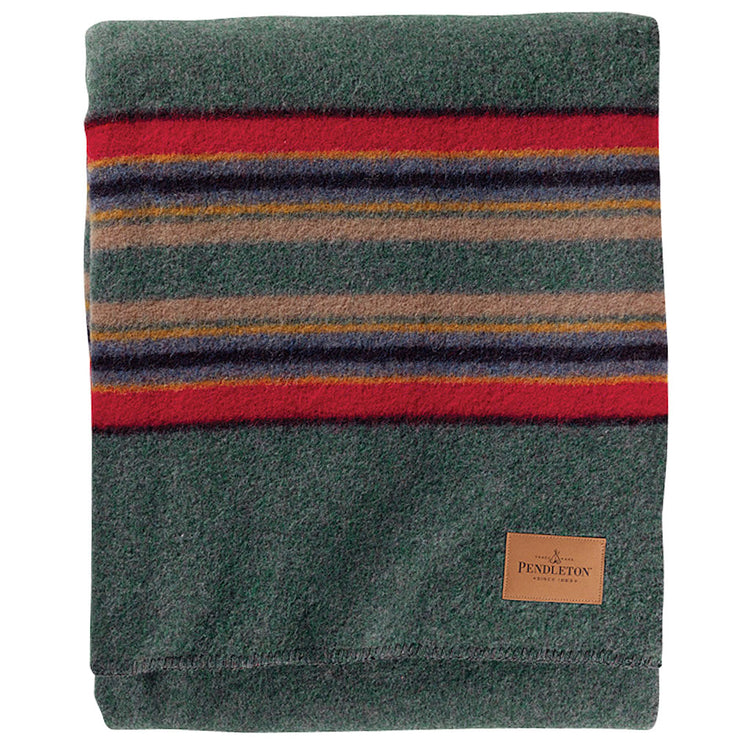 Pendleton Yakima Camp Blanket: Green Heather